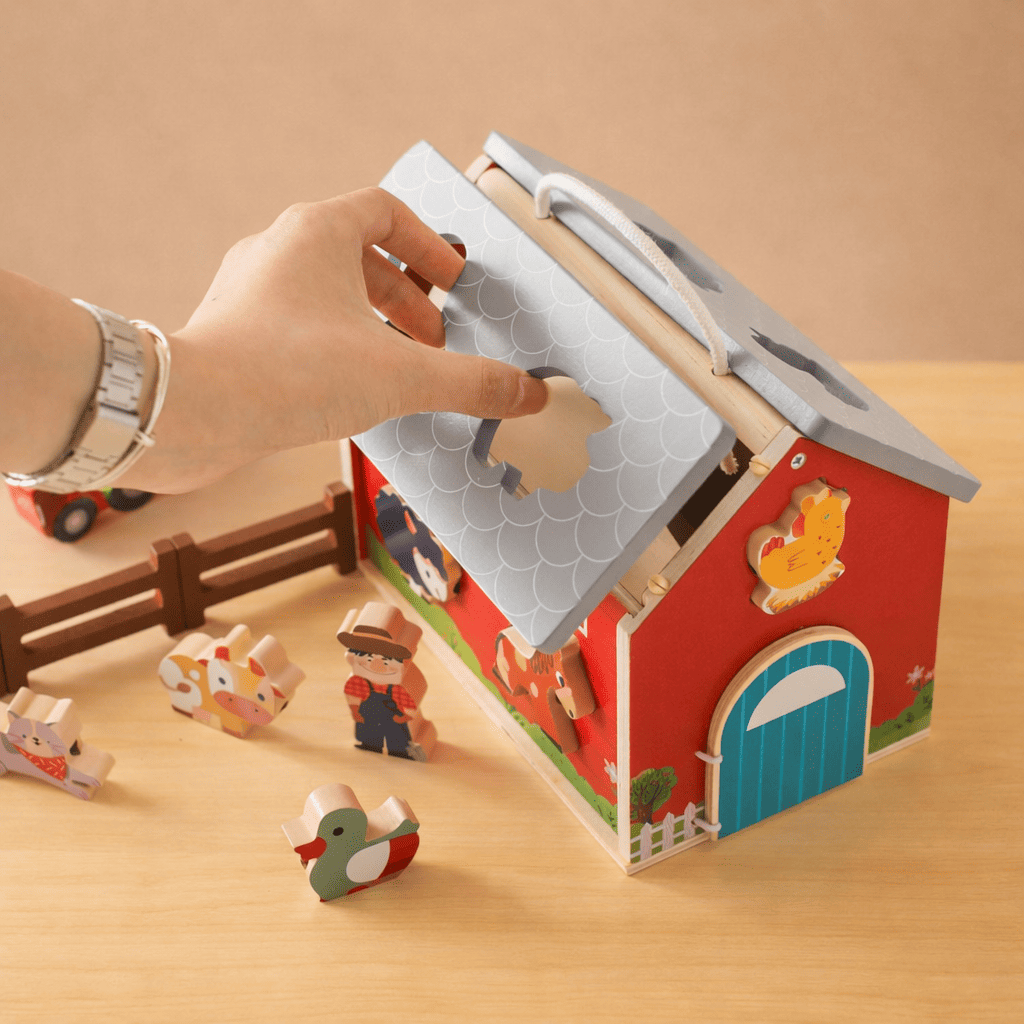 wooden toy animals for imaginative farm roleplay – non-toxic paint finish